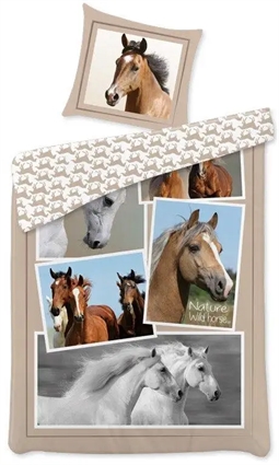 Heste sengetøj 140x200 cm - Sengesæt med flere heste billeder - 2 i 1 design - 100% bomuld